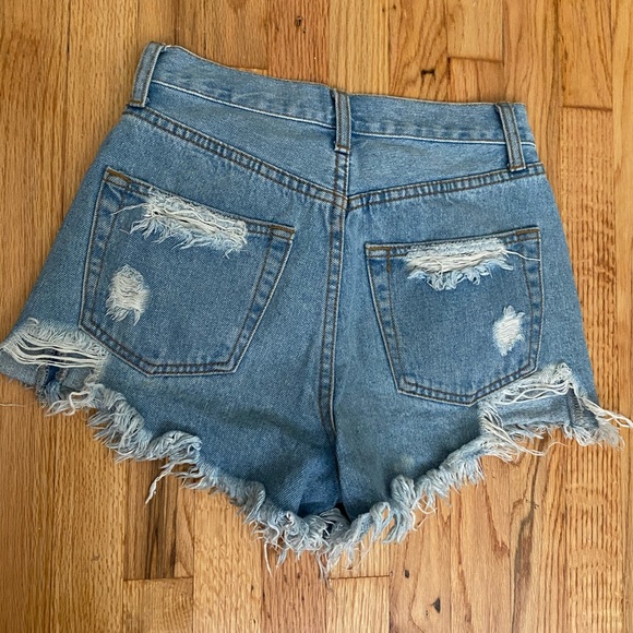High-Waisted Denim Shorts - Picture 2 of 3